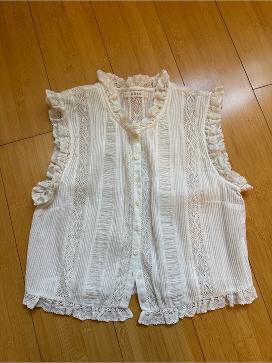 Doen Tops - Doen Hallie Lace Sleeveless Blouse Size Small Salt